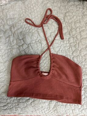 Ribbed Halter Keyhole Crop Top in Rust/Mauve